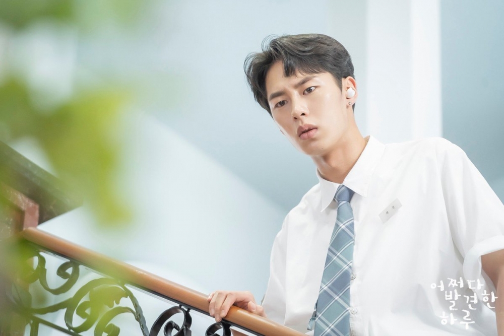 女神降临李泰利客串玄彬欧巴化身渣男厨房小哥