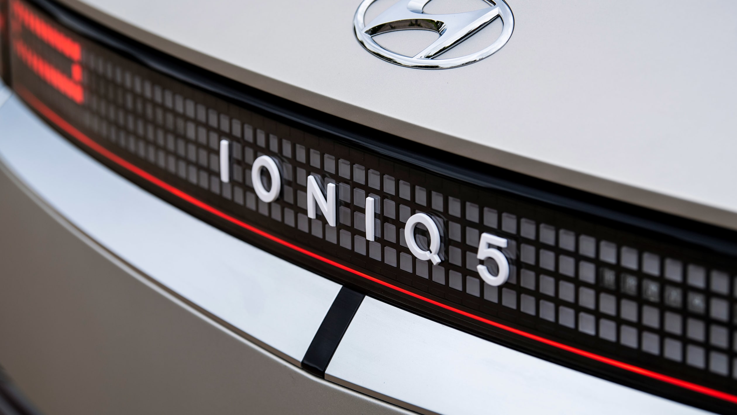 将于明年国产上市，现代Ioniq 5大量实拍图发布