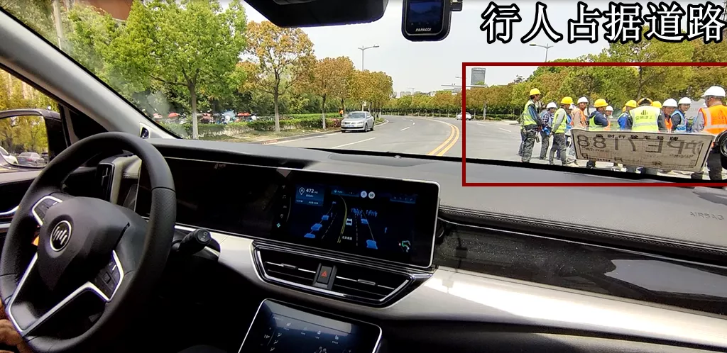 城市道路也可自动驾驶，视觉方案的AVP比得上激光雷达吗？