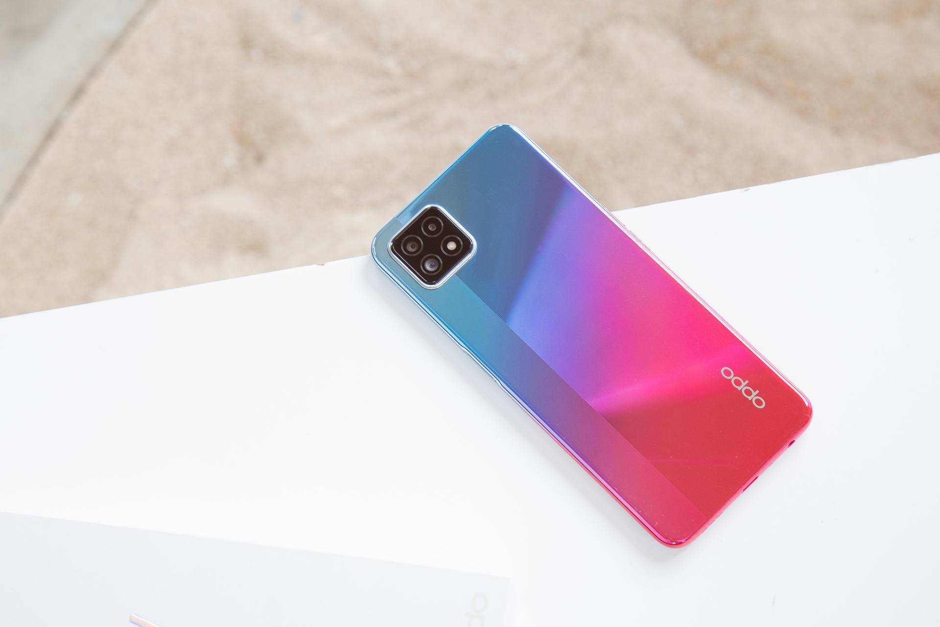 OPPO崛起！1月国内市场份额第一，OPPO A72销量第一