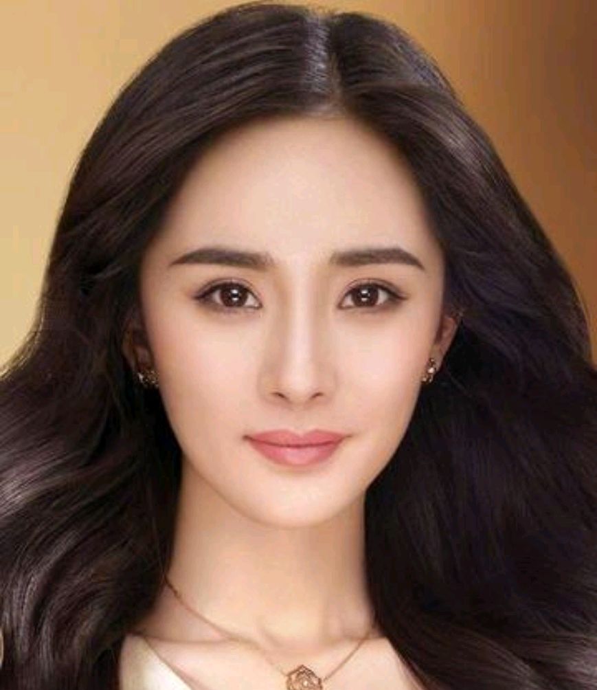 It is said that 34-year-old Yang Mi's face collapsed? The aging ...