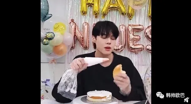 说要做蛋糕,结果把材料都吃掉的这位男团爱豆