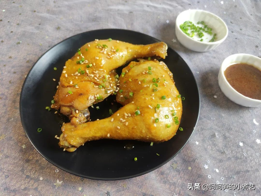 电饭煲盐焗鸡，手残党也能做出香喷喷的鸡腿肉，下饭刚刚好