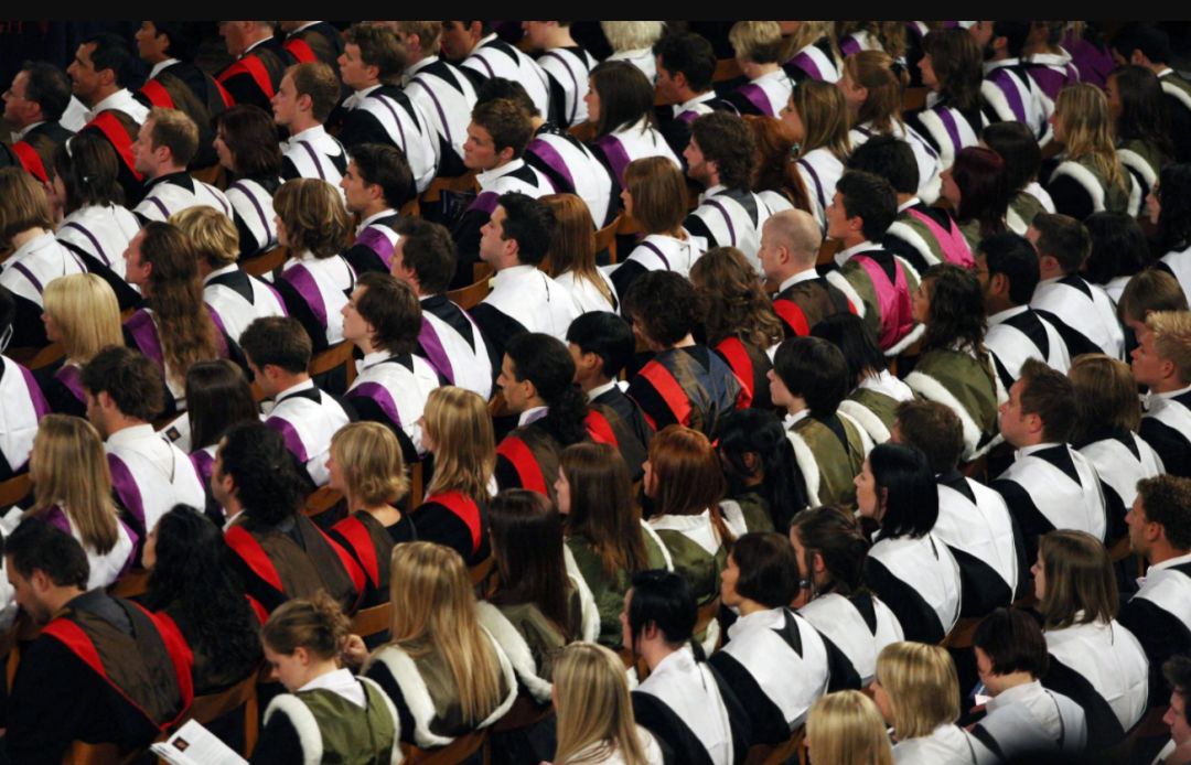 突发！2021年英国大学申请人数暴涨！看数据你就懂了