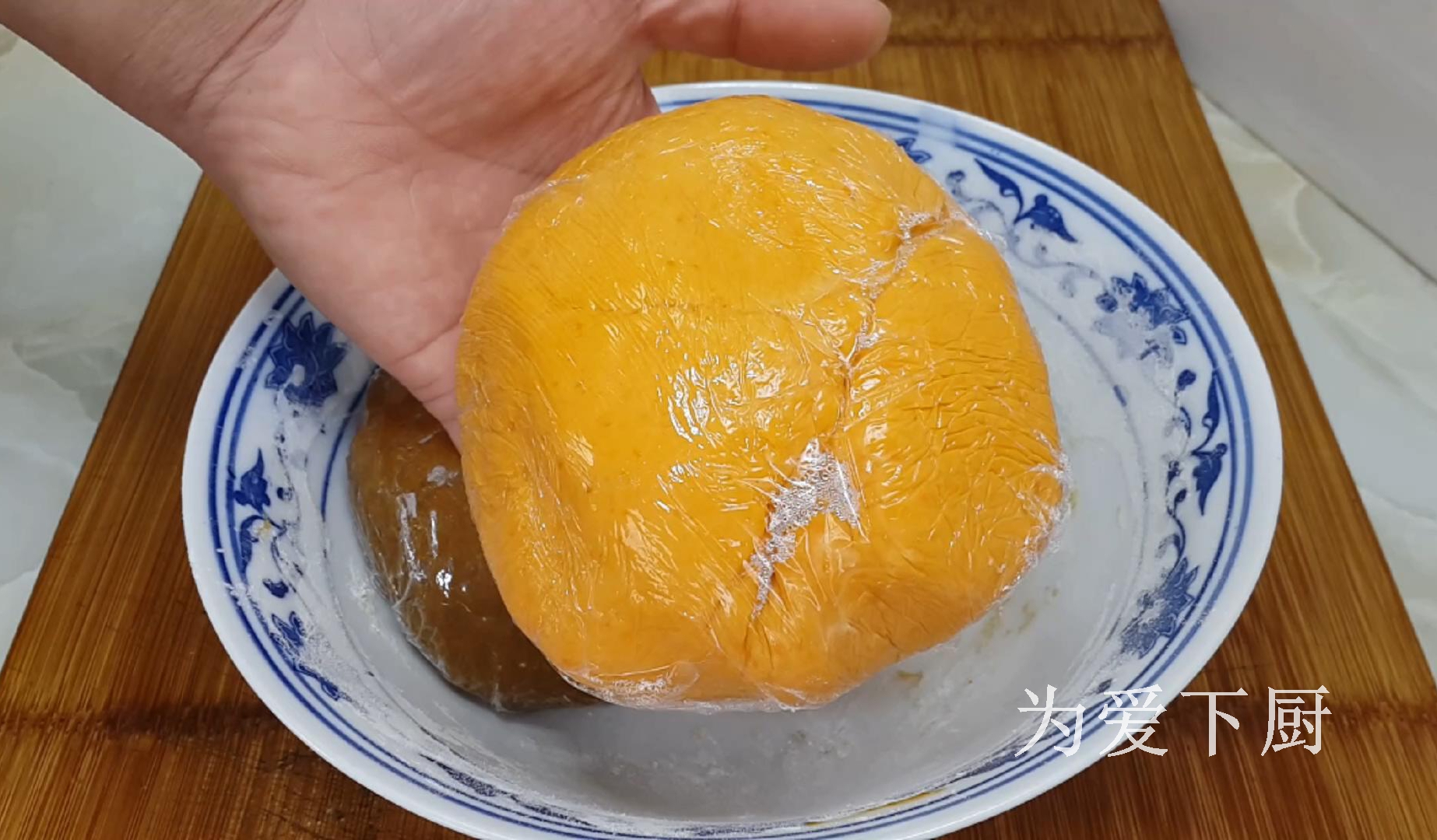 這零食的做法太好吃了，冰箱裡一放，比薯片還好吃，一口一個真香