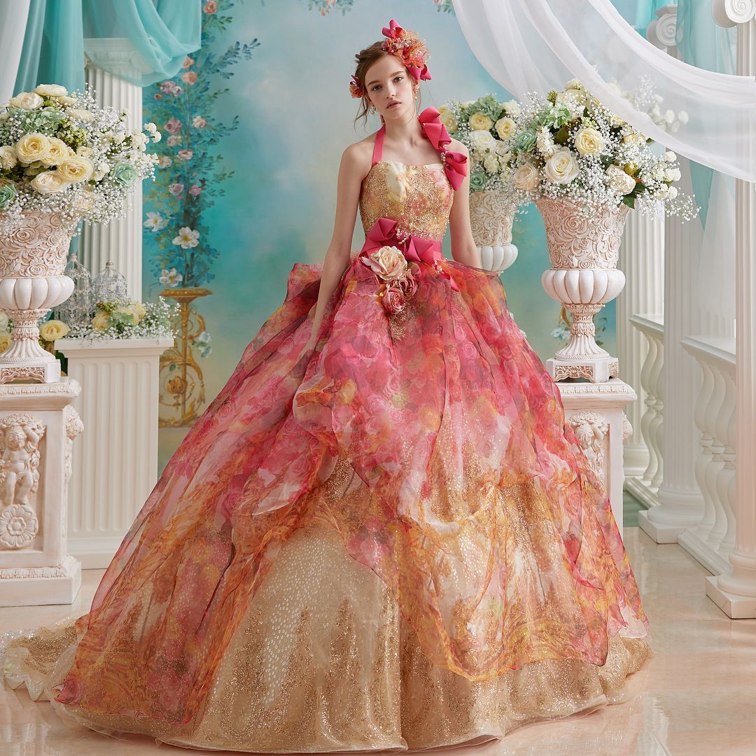 日本婚纱品牌Stella de libero 的嫁衣 唯美的花之嫁纱