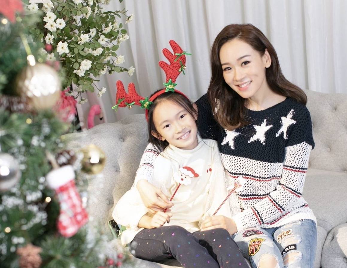 Hong Kong actress Yang Siqi was revealed to have given birth out of ...