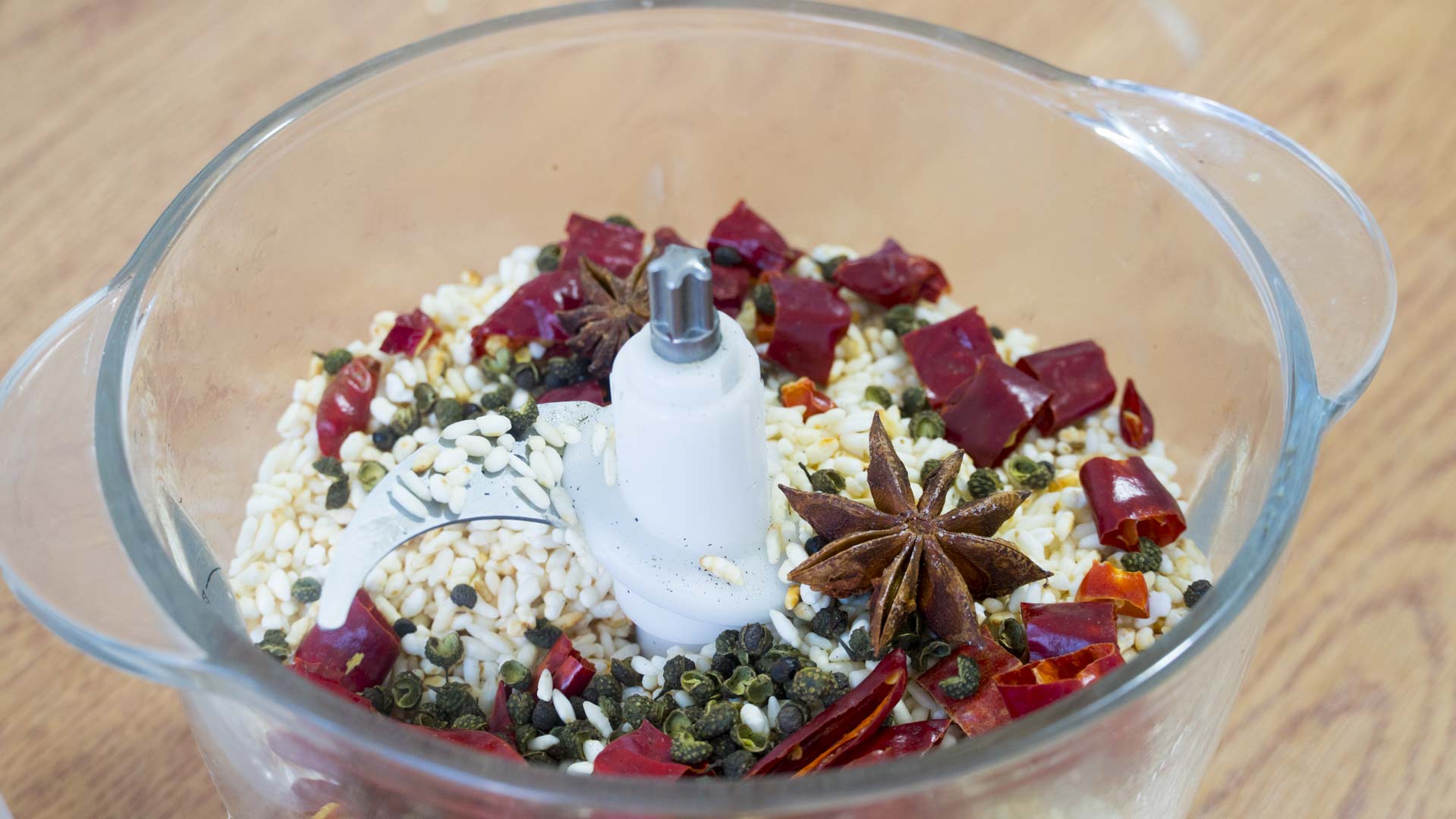 五花肉老做法，上鍋蒸一蒸就出鍋，一層比一層香，好吃不膩口