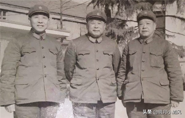 当年一位是师长一位是班长，48年后前者成副国级，后者成正国级