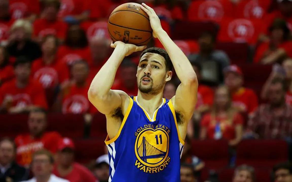 Klay Thompson shoots four fingers? - iMedia