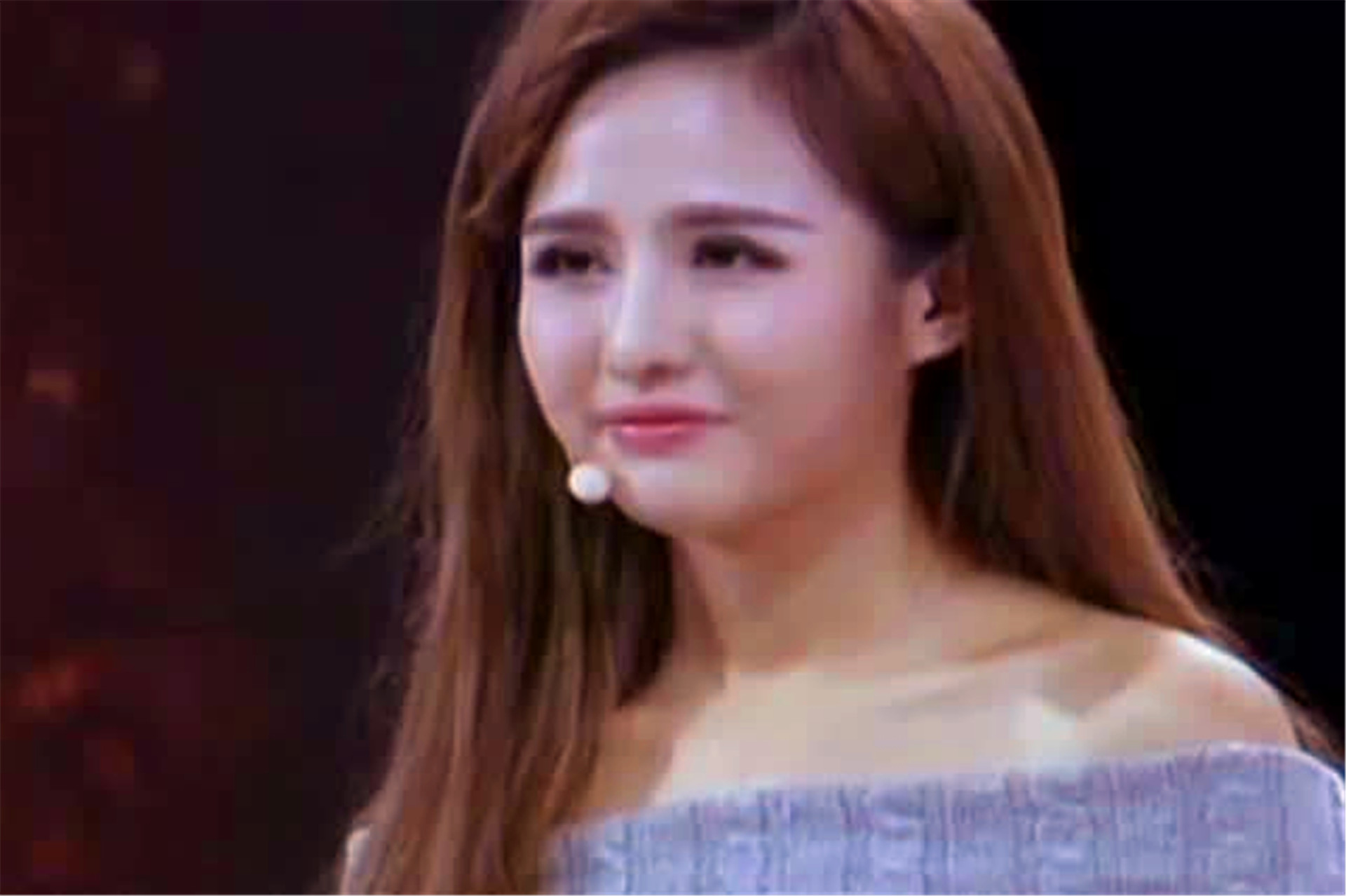 美女带“鸭子”鉴宝，自己估价100万，专家：你先站稳，我再报价