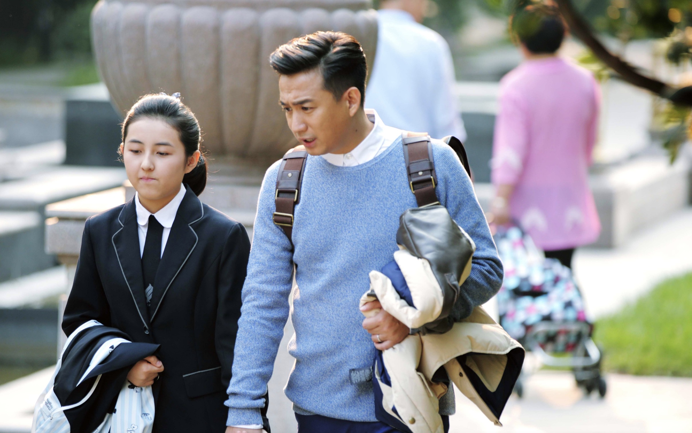 有種“遺傳”叫王祖藍女兒，“蒜頭鼻”成亮點，和爸爸一模一樣