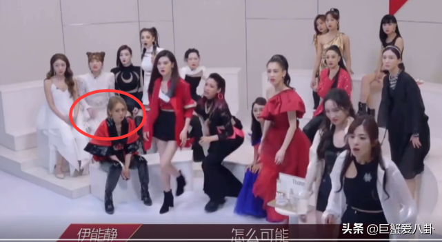 黄龄工作室回应争议，疑正面怼宁静，宁愿跟猫狗聊天不想跟人交流