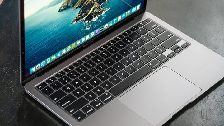 外国媒体入门 MacBook Air：加量还降价，很有可能就是你的第一款 Mac