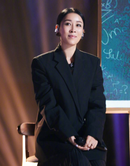 那英将退出《中国好声音》，导师为廖昌永引热议，网友：大材小用