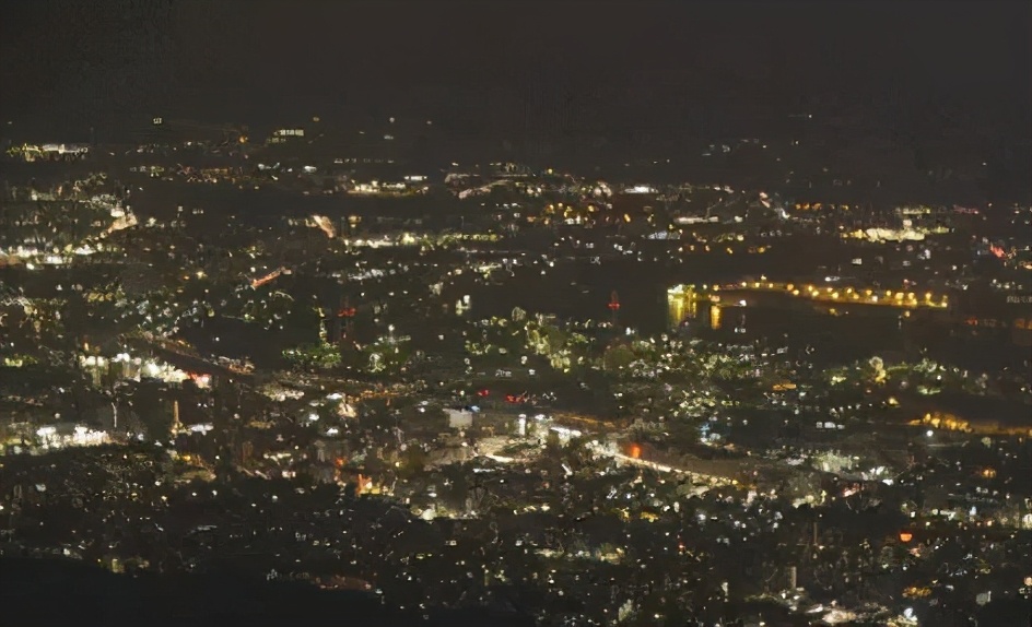 日本工业旅游之夜色工厂