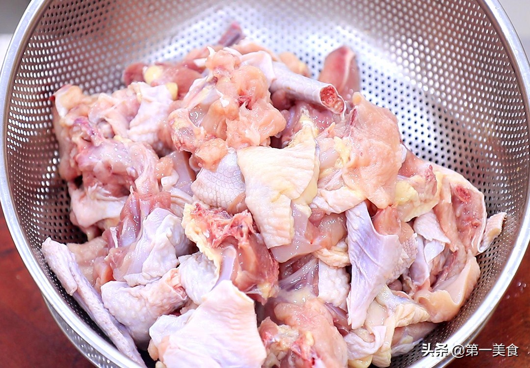 图片[3]-【大虾鸡块】做法步骤图 虾的鲜味融合鸡肉的香味 吃一次就爱-起舞食谱网