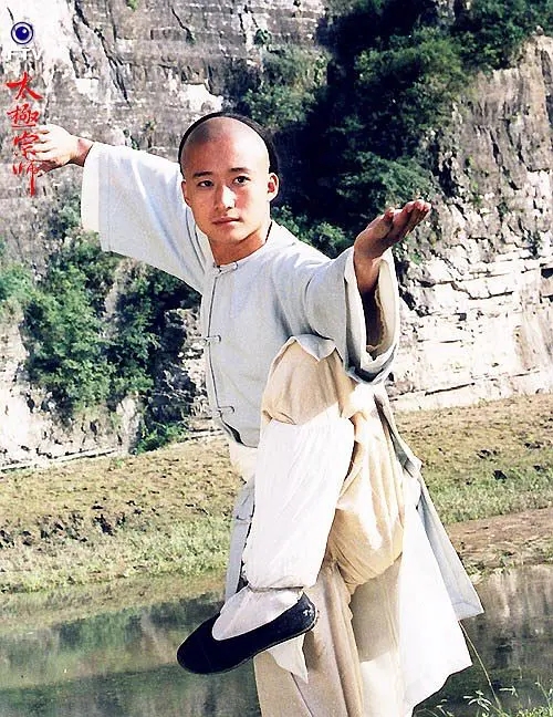 18歲隨領(lǐng)導(dǎo)人訪緬，讓周比利甘拜下風(fēng)，李連杰師傅，于海有多強(qiáng)？