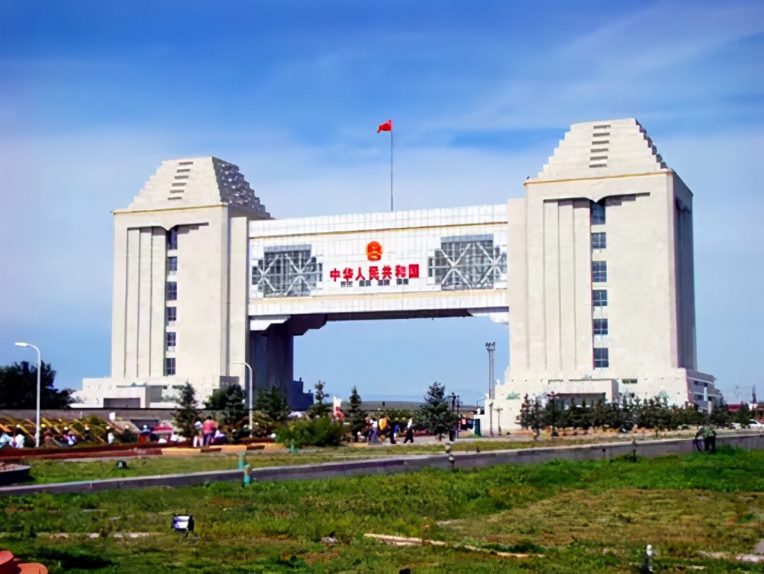 开往春天的旅游专列即将启程（图）