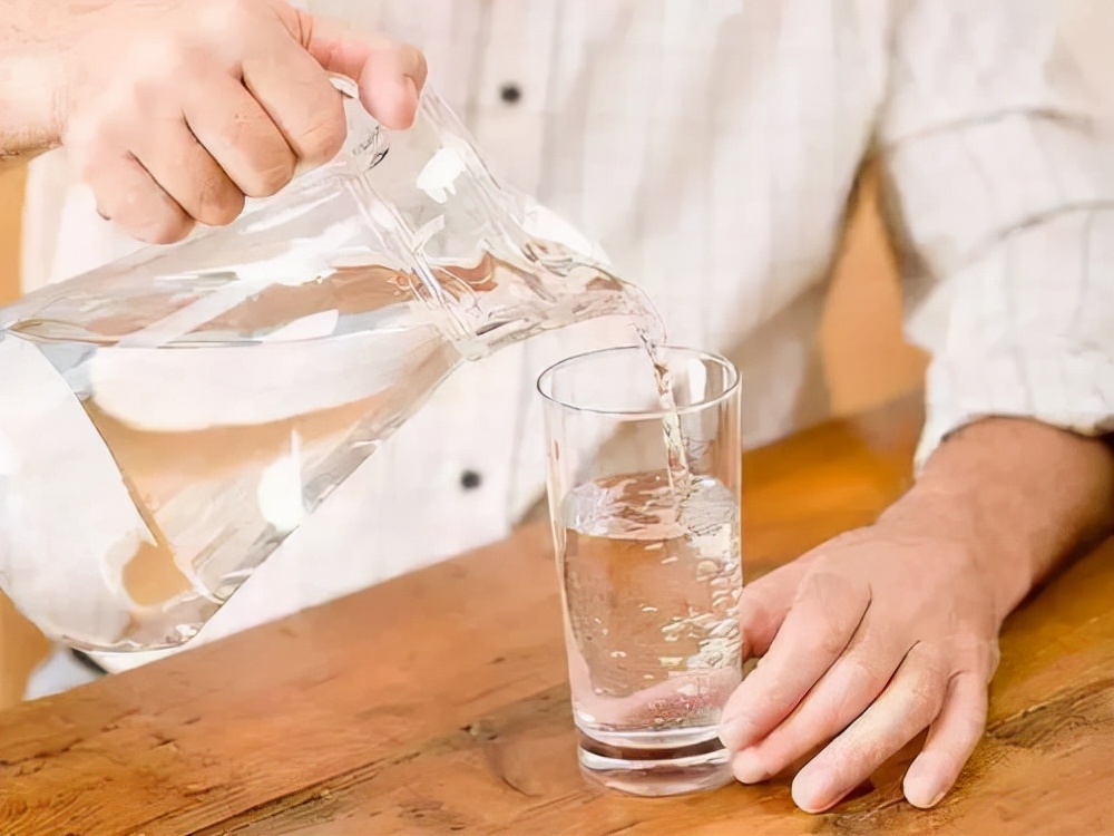 尿頻和喝水有關係嗎？ 記住這五點，幫你改善經常起夜問題