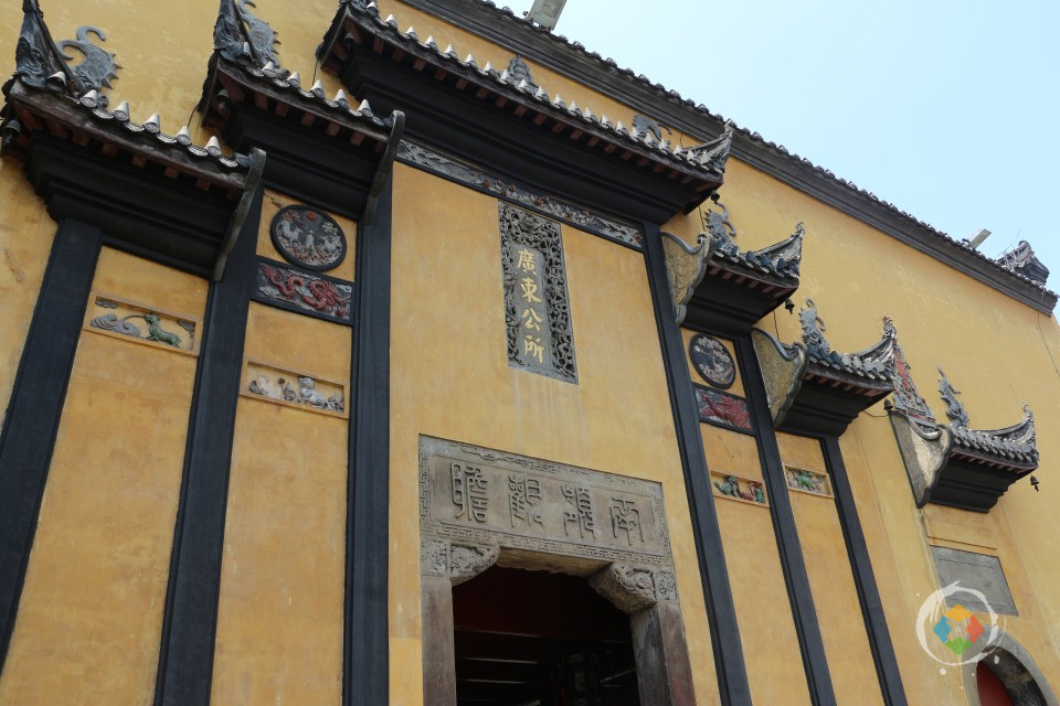 重庆湖广会馆，隐匿于闹市里的静谧，体验封火墙下的百态人生