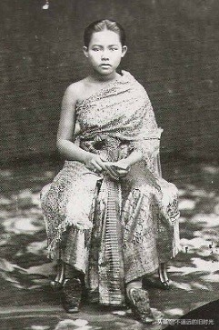 几个历史人物的“不平凡死因”，每人都有一个令人崩溃的独特死法