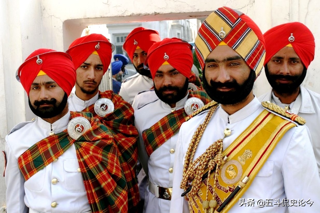 印度军人脑袋上“藏”兵器，环刃可攻可守太刁