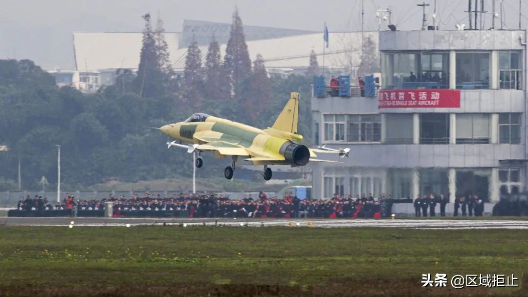 150架印度战机抵达边境，司令亲自驾机升空，扬