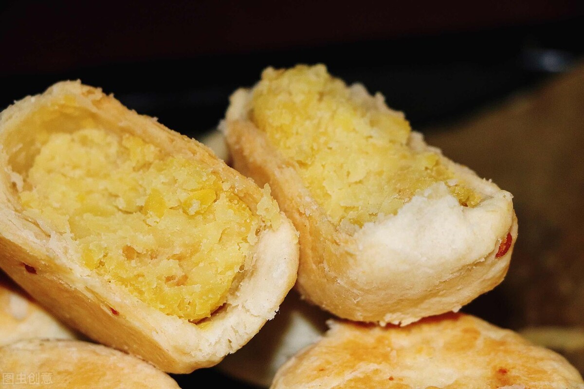 绿豆别再煲汤了，换个新吃法，清凉解暑无添加，又香又甜酥掉渣