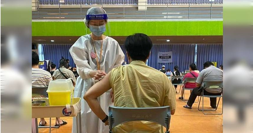 “挺蔡”作家接种台湾高端疫苗不到一天猝死！“台独”求仁得仁？