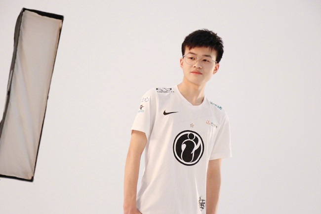 IG is right definitely LNG: Tarzan of argue of Xun wild area, two teams training surpasses lean to one side