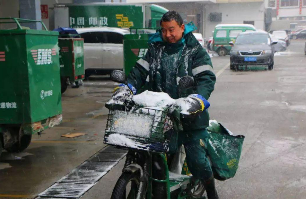 中国邮政的速度那么慢，为什么还活着？利润竟是世界第一