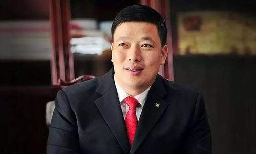 泥瓦匠出身的穷小子，公司市值快赶上华为，超越刘强东成江苏首富