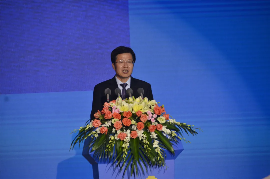 第三届全国青年企业家峰会举办 马云、曹德旺、郭广昌等企业大咖都说了……