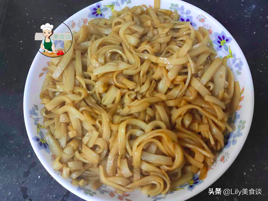 芥藍炒牛肉時，下鍋前多做一步驟，牛肉嫩滑入味，孩子愛吃又營養