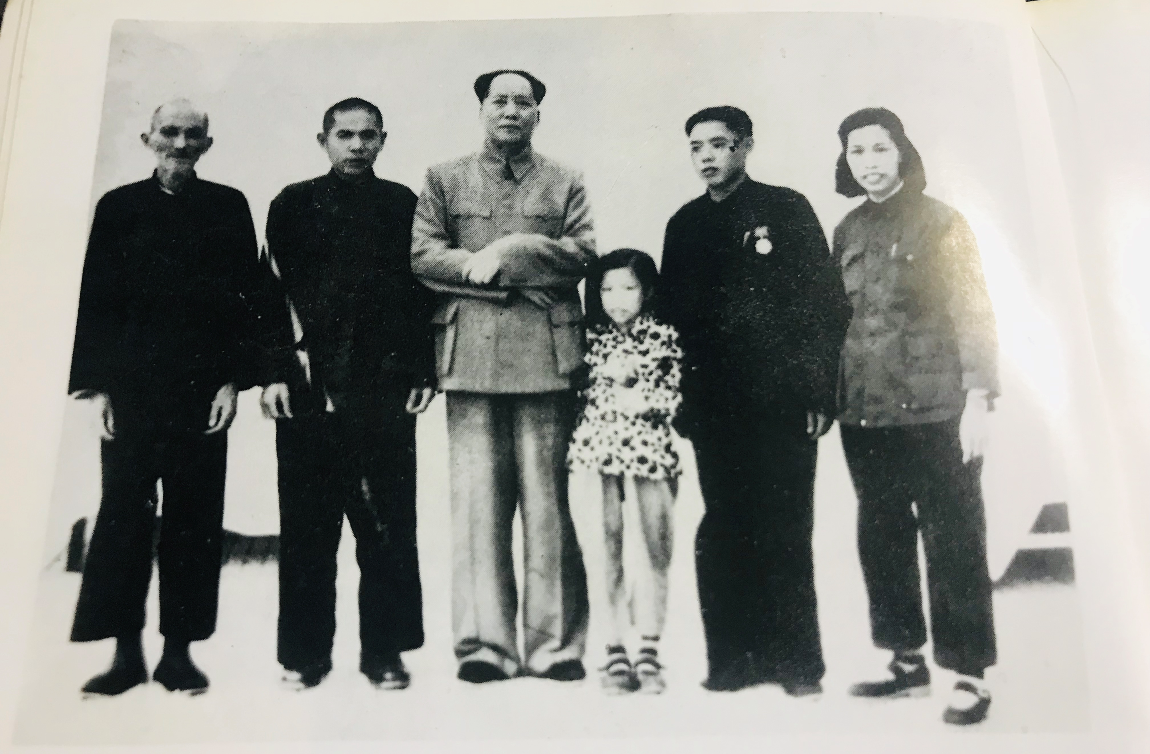 毛澤東外甥女陳國生，一直從事底層工作，主席每年資助她200元