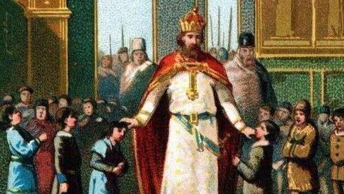 谁建立了法兰克王国的加洛琳王朝？