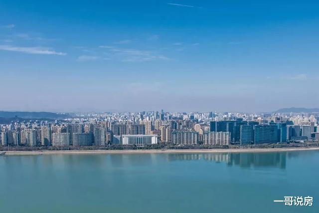 大城市房价泡沫高？一位购房者说出实情，想等