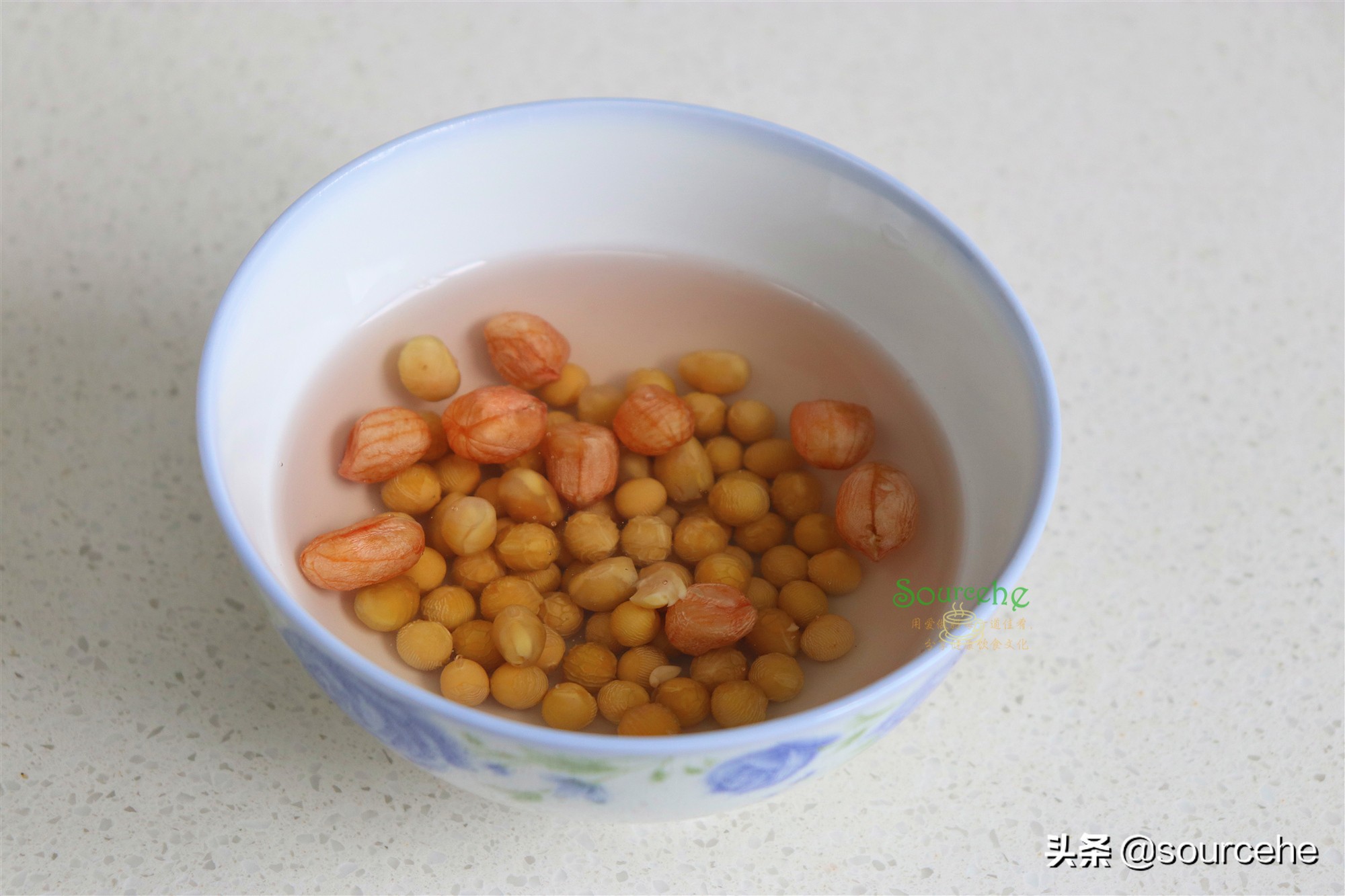 豆漿別只會放黃豆，多加兩物，每天一碗，臉色紅潤，尤其是女生