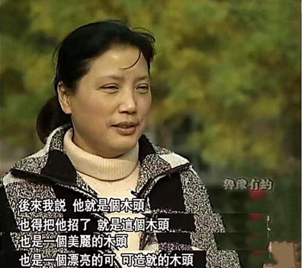 蹭表妹热度，撇清跟赵薇关系，老好人黄晓明凉凉了么？