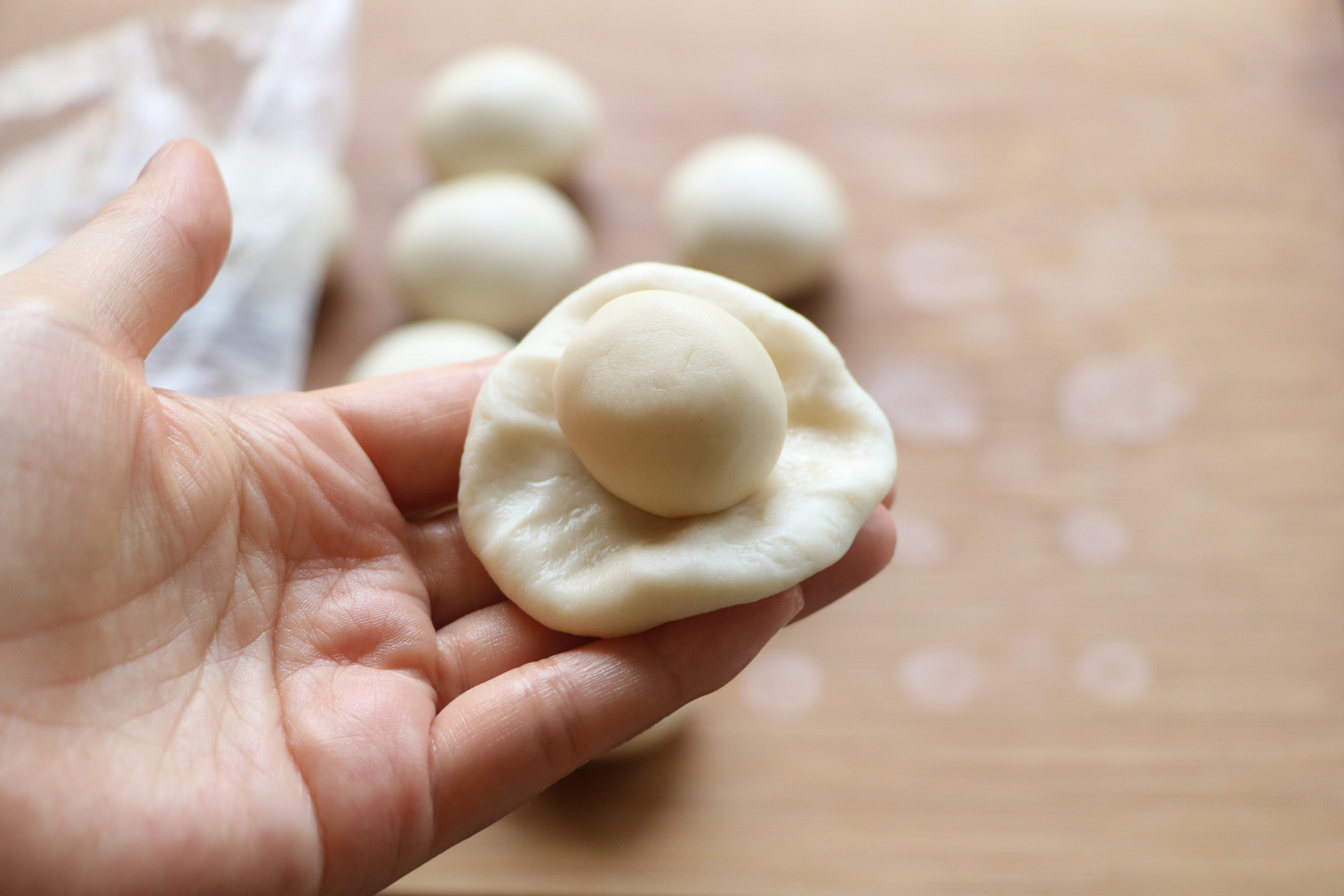 外面一个要8块钱，自己在家做好吃无添加，咬一口酥得掉渣，太香