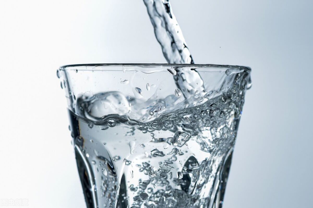 Drink the right water to reduce uric acid, and gout patients drink water like this... iNEWS