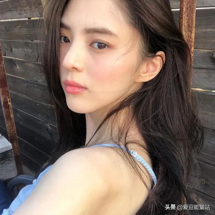 刺青、抽烟照流出后她的首次正面回应被网友大赞