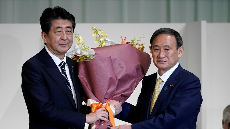 日本首相长子“宴请”风波发酵，网友称“这个国家腐败透顶”，菅义伟支持率再创新低