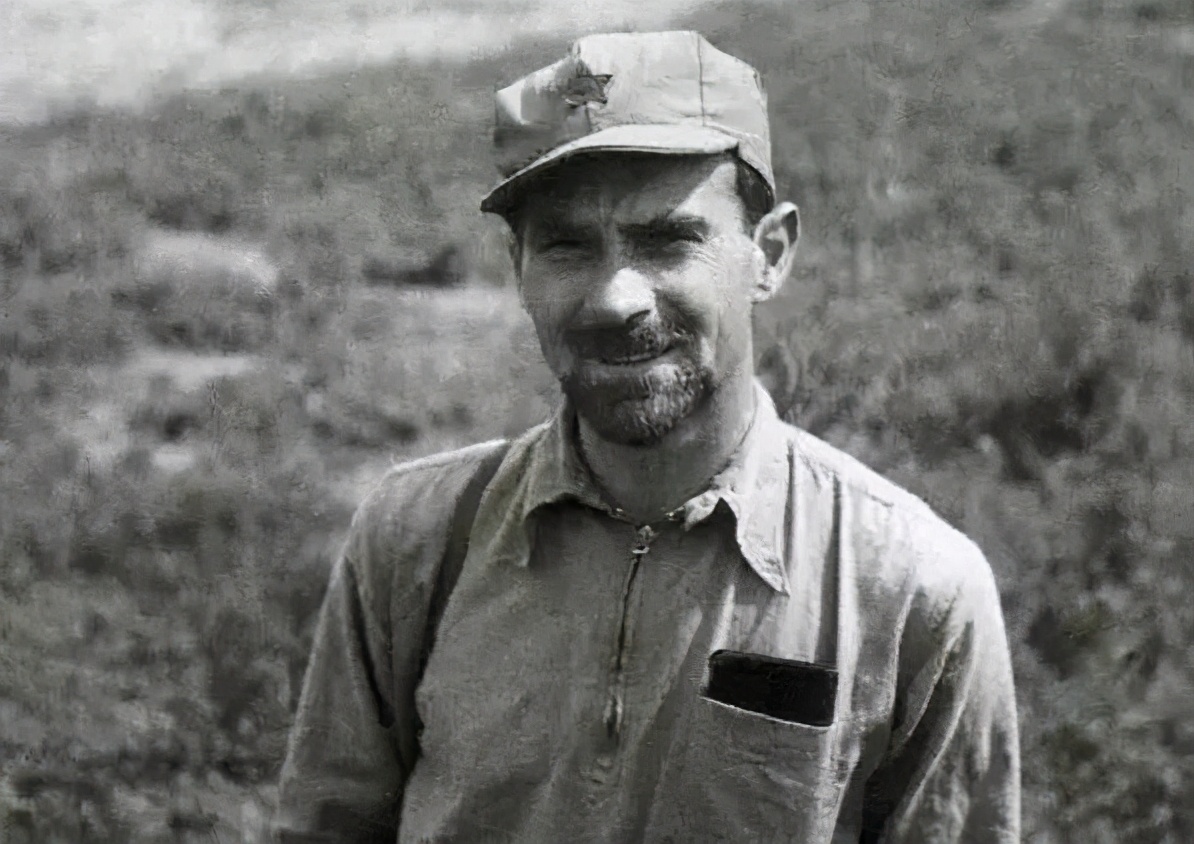 斯诺：为毛泽东拍下“红星照”，临终留下遗言