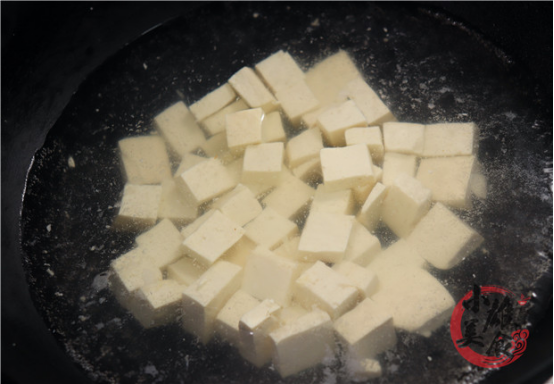 The chef teaches you: the most authentic method of "Mapo Tofu", the tofu is tender and not broken, the method is super simple