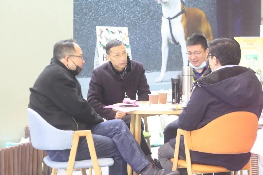 11月西部重庆展大放异彩!规模翻倍增长,开启西部宠物行业新纪元