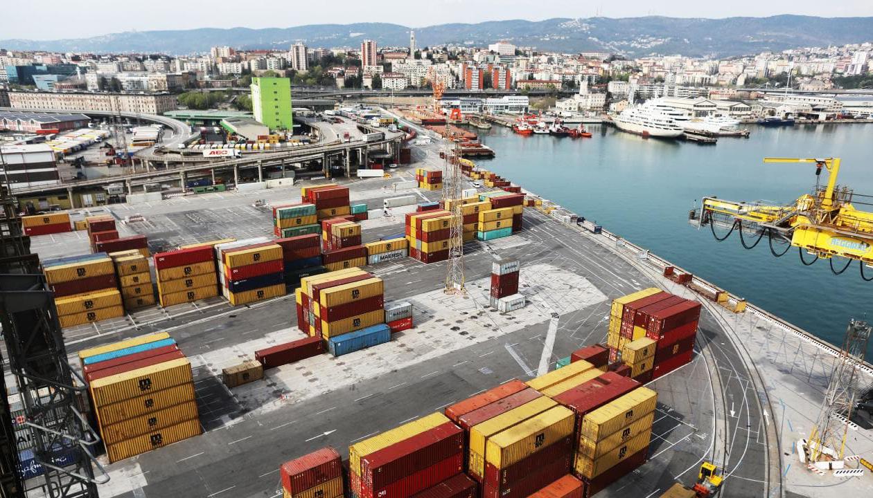 先後失去兩個外貿大單，澳洲才發現抱錯大腿，開始主動示好中國