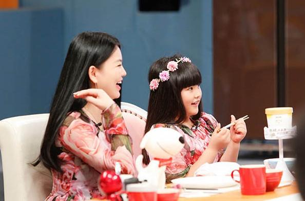 同样是富养女儿，黄多多、王诗龄和森碟，为何