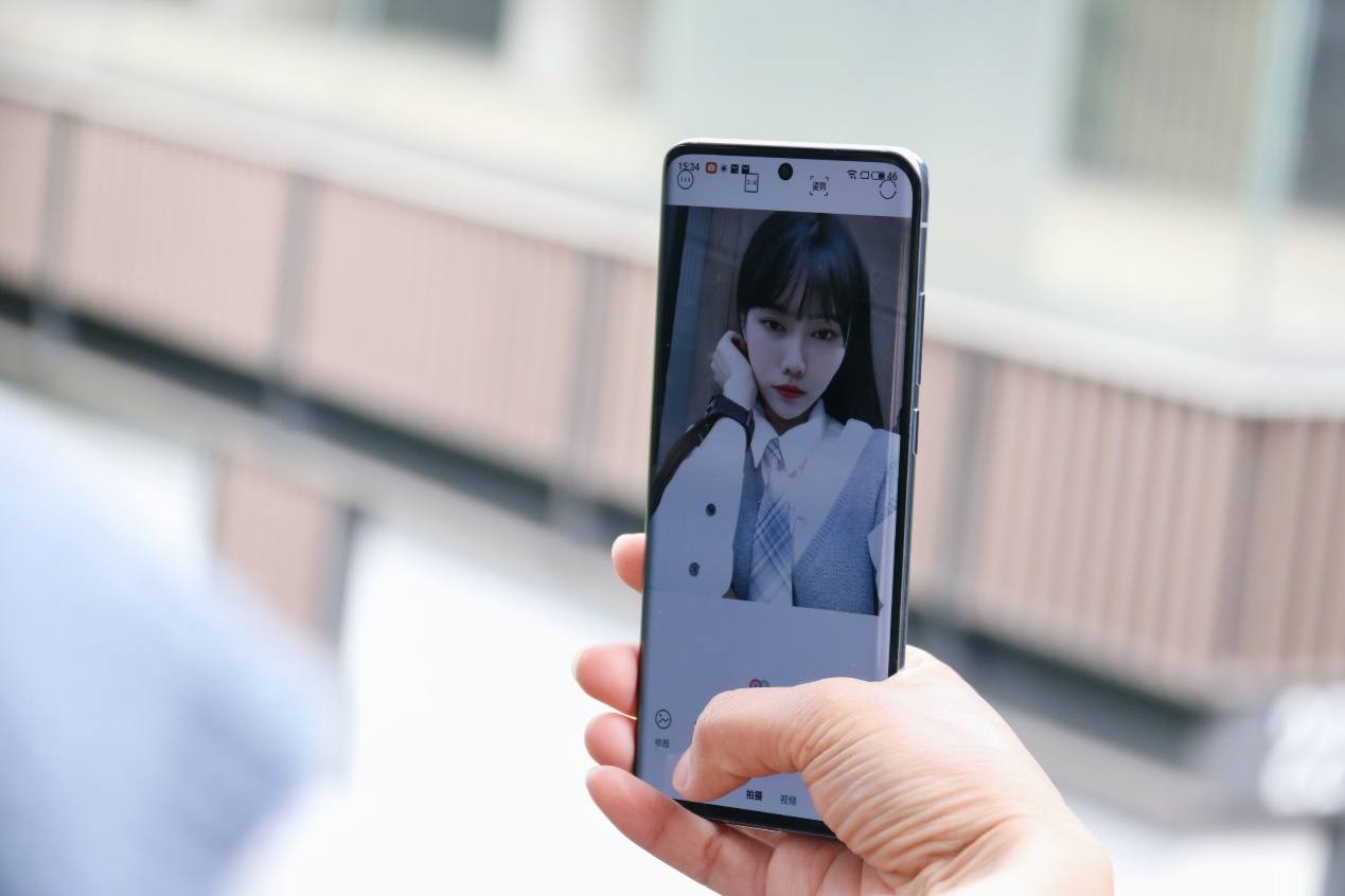 小屏旗舰的惊艳：安全纯净系统，魅族18真机上手详测